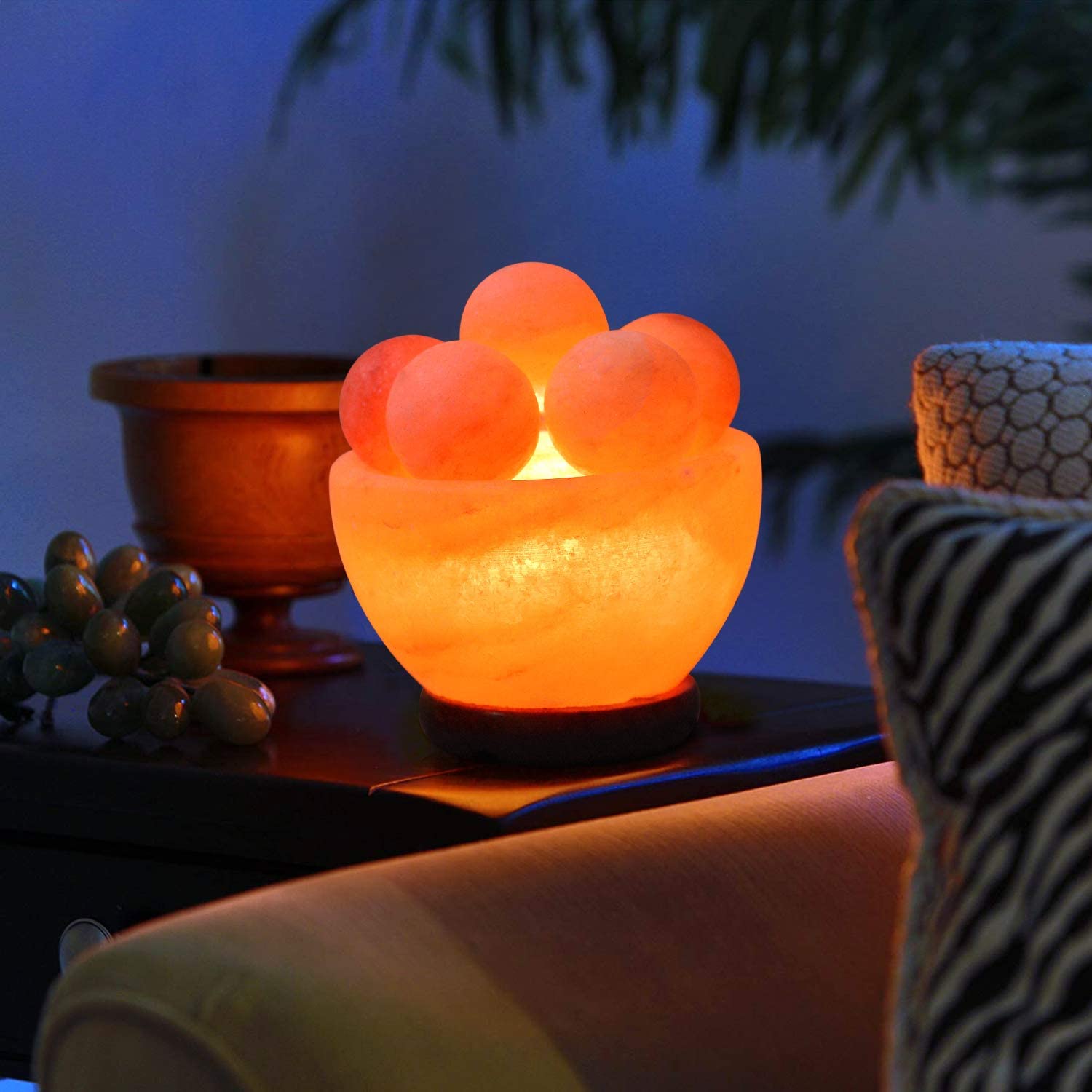 salt_lamp_bollpecies_into_bowl_bright3
